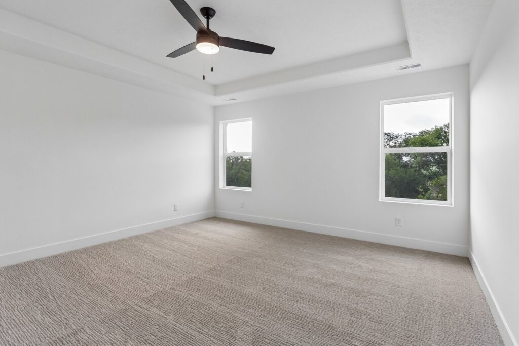 8-web-or-mls-9697 - 12351 S 86th St_009