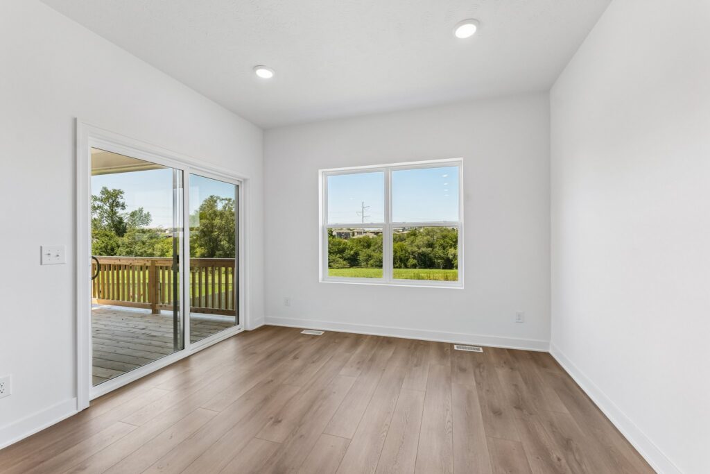 8-web-or-mls-9768 - 11114 Portage Dr_008