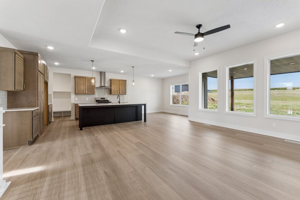 9-web-or-mls-9767 - 12416 S 89th St_009