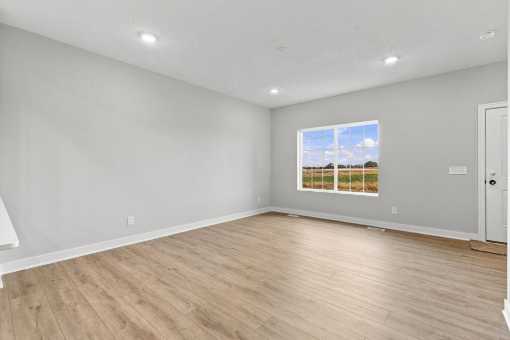 10-web-or-mls-4580 Schilling Ct-10