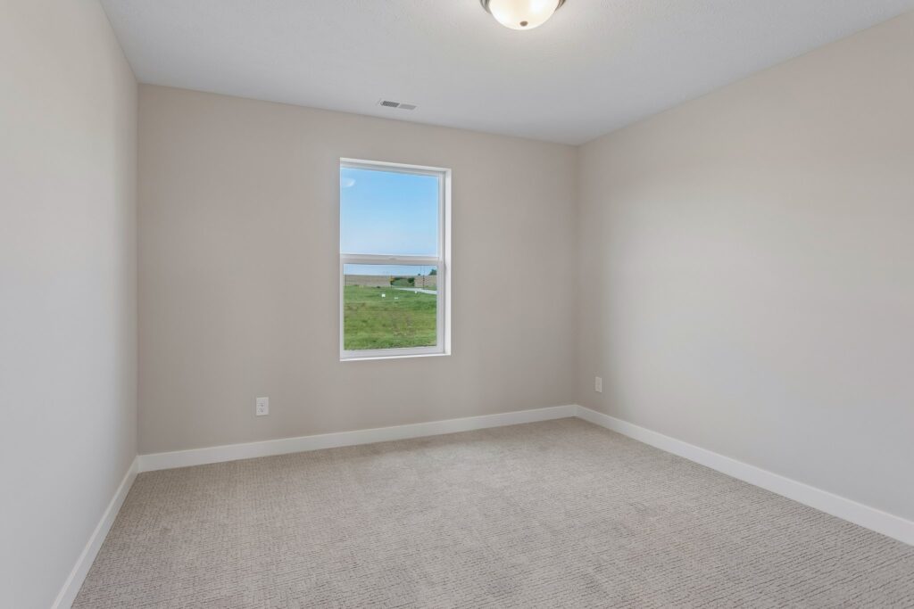 17-web-or-mls-10014 - 12408 S 89th St_017