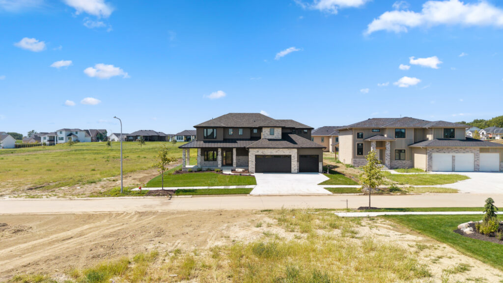 2-print-3516 S 218th Ave-02