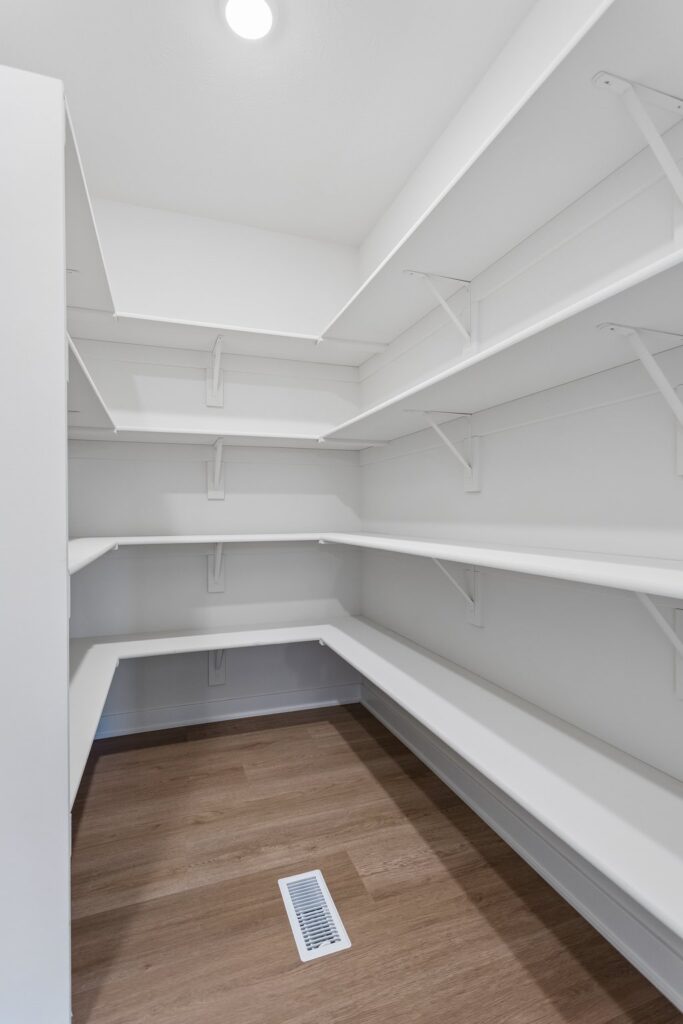 22-web-or-mls-10014 - 12408 S 89th St_022