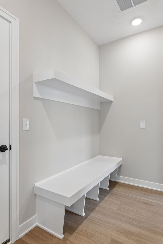 23-web-or-mls-10014 - 12408 S 89th St_023