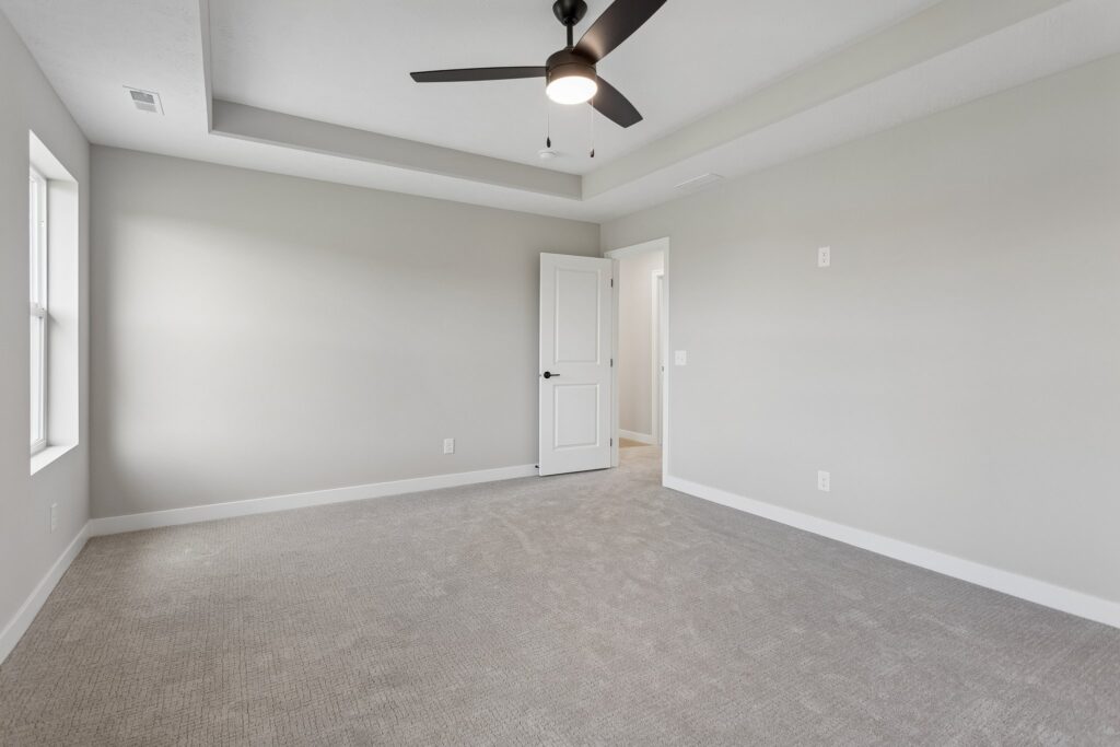 28-web-or-mls-10014 - 12408 S 89th St_028