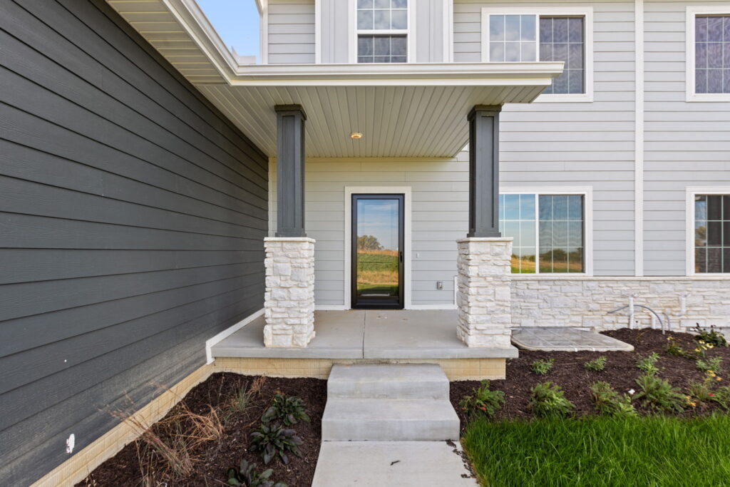 5-web-or-mls-4580 Schilling Ct-05