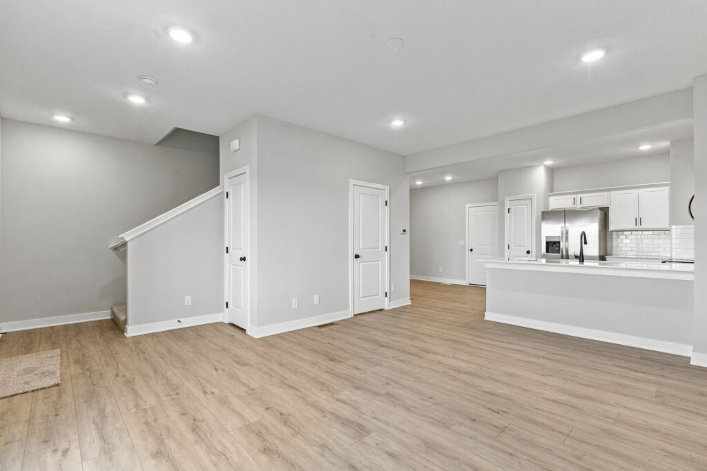 7-web-or-mls-4580 Schilling Ct-07
