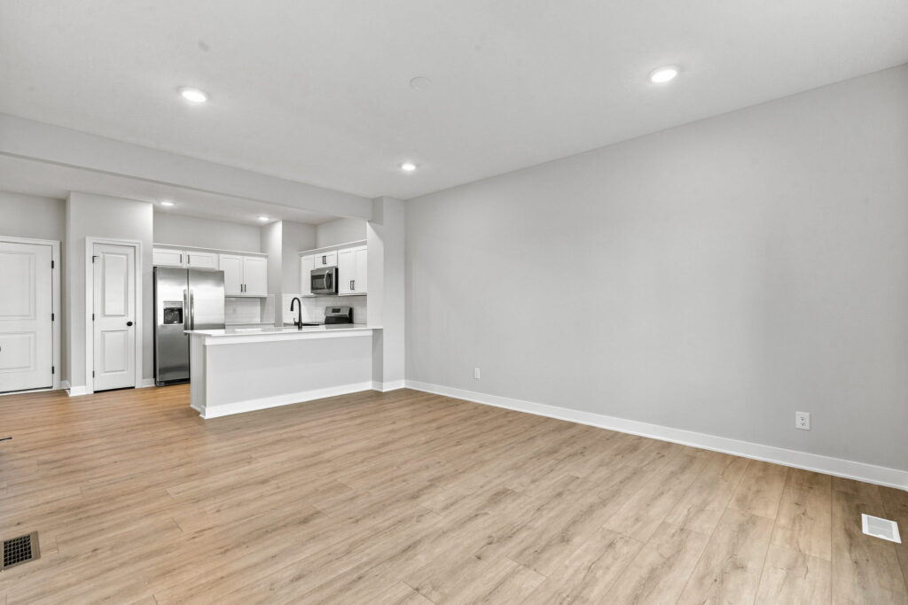 8-web-or-mls-4580 Schilling Ct-08
