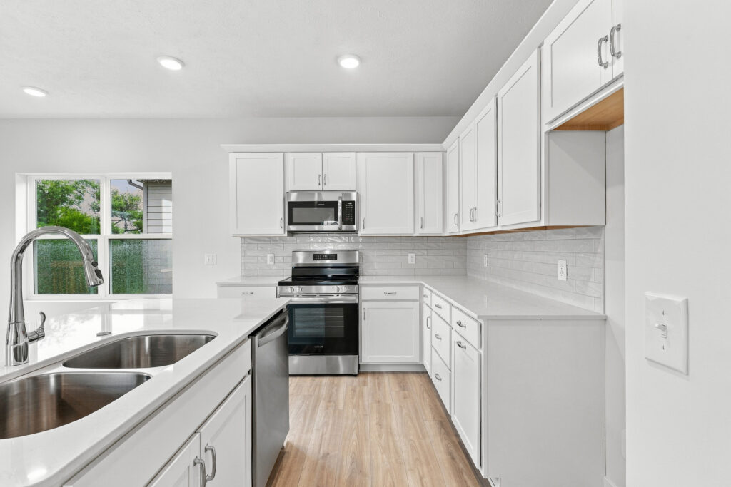 13-print-11310 Portage Cir-13