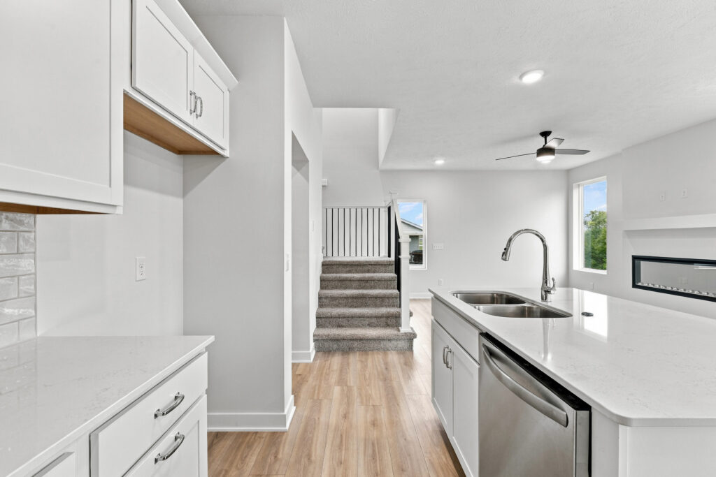 17-print-11310 Portage Cir-17