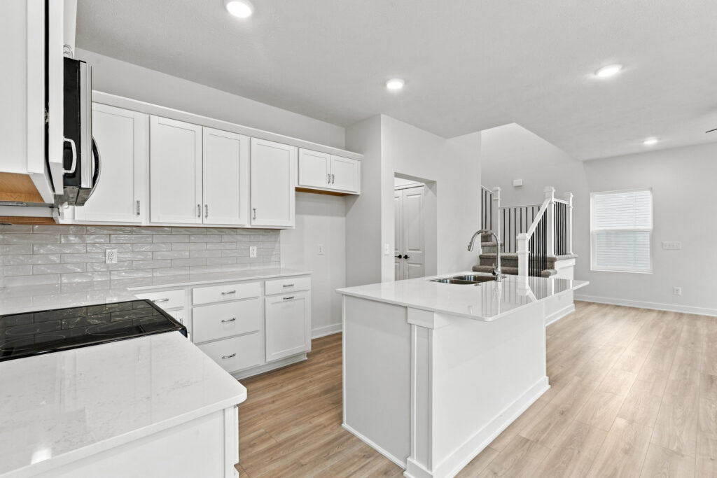 18-print-11310 Portage Cir-18