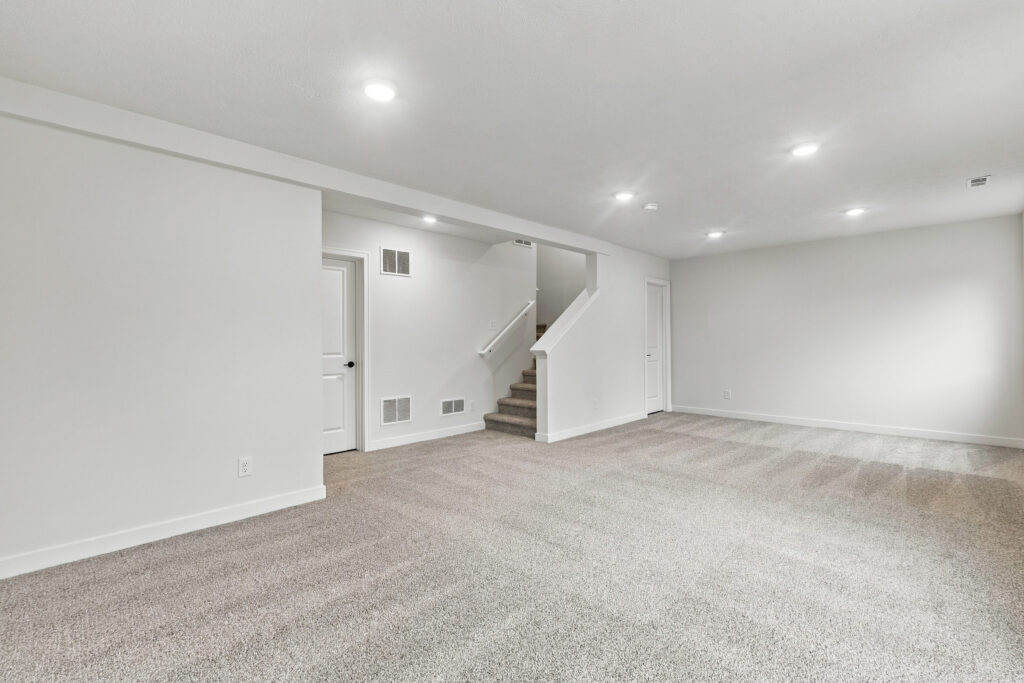34-print-11310 Portage Cir-34