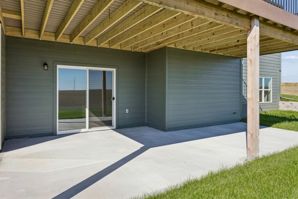 36-web-or-mls-6339 N 207th St - 036