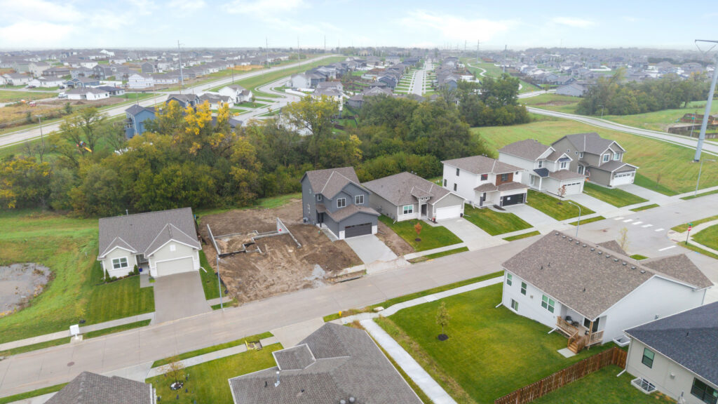 43-print-11310 Portage Cir-43
