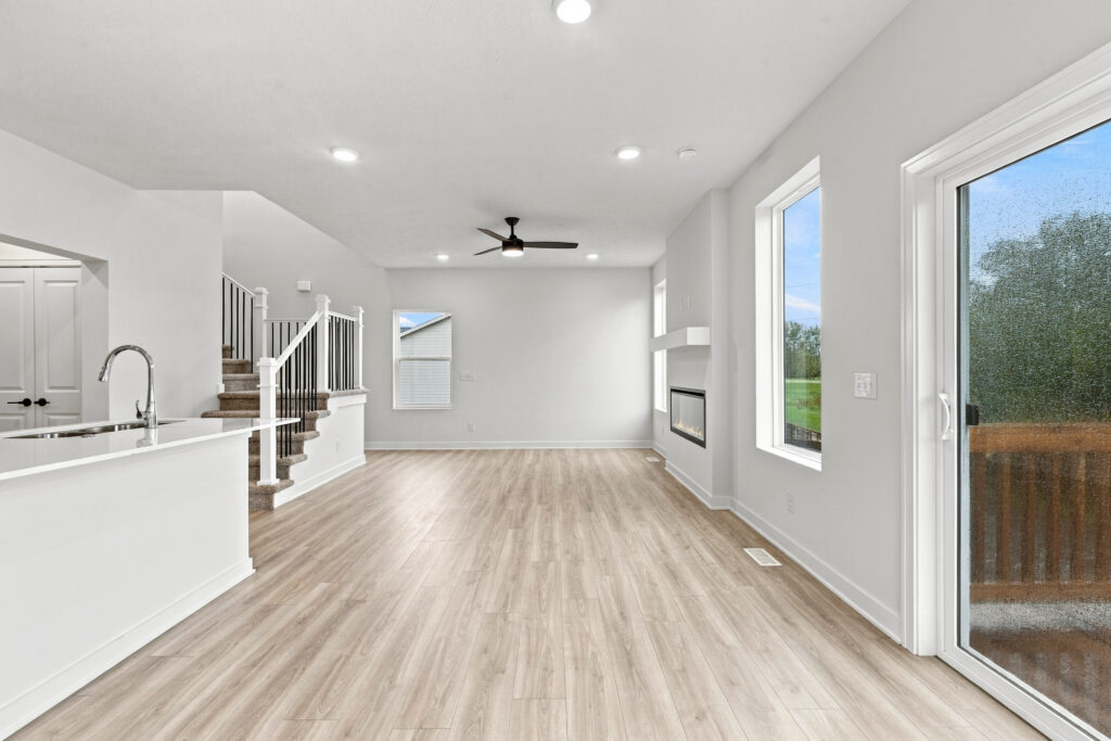 8-print-11310 Portage Cir-08