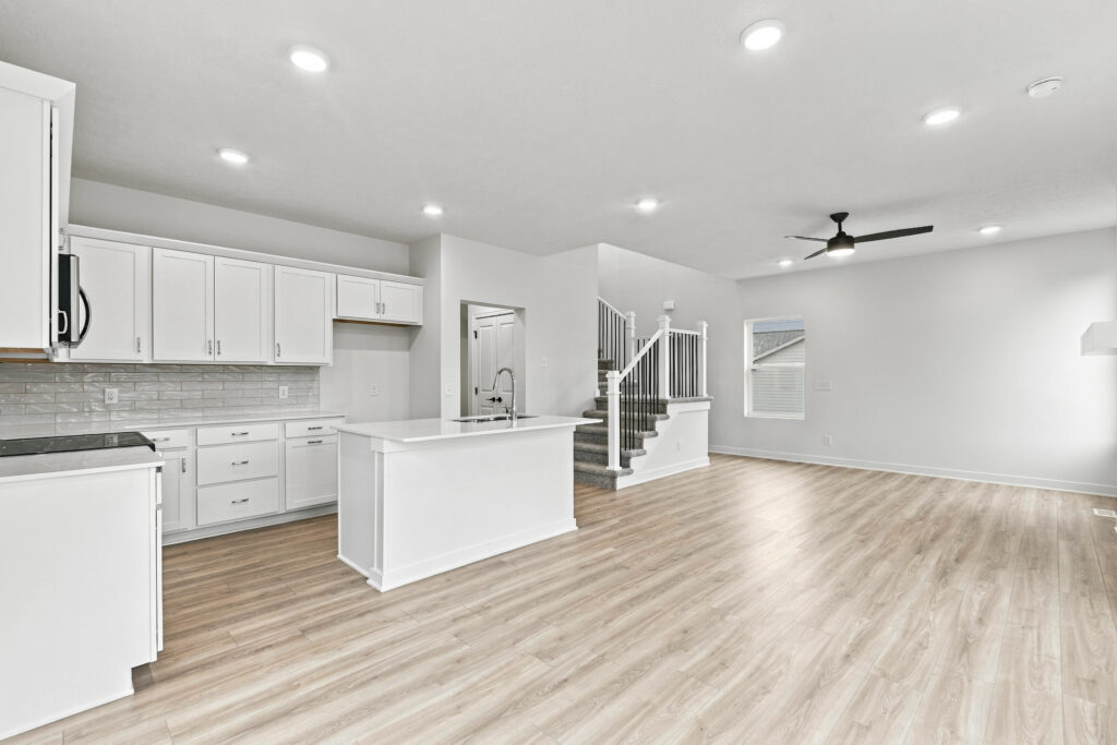 9-print-11310 Portage Cir-09